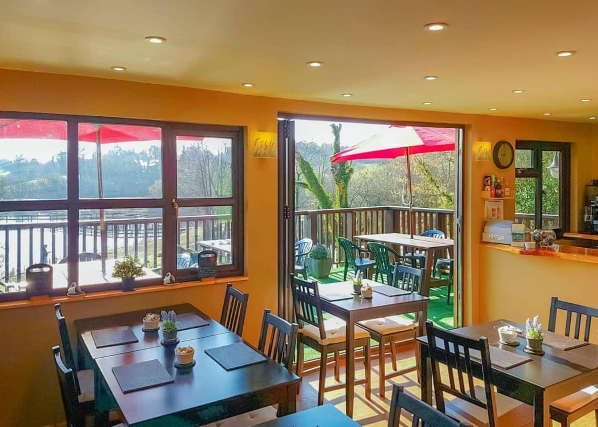 Garnffrwd Park Otel Llanddarog Dış mekan fotoğraf